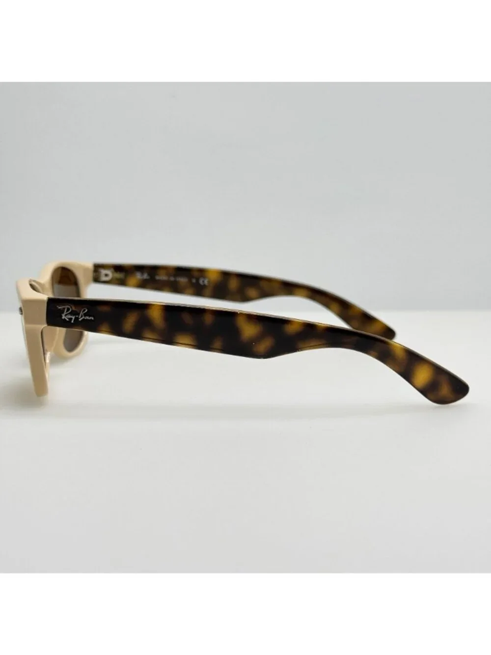 Ray Ban Sunglasses RB 2132 “New Wayfarer” 721 Italy 52-18